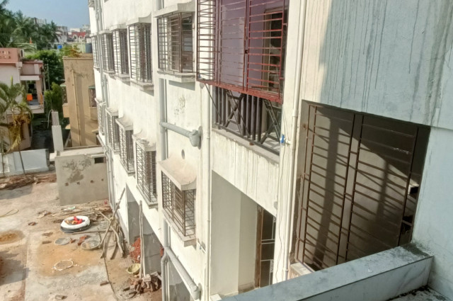 BIG Spacious 2BHK, 2-Bath Flat for Sale at Rajarhat Reckjoani Crossing || SABYASACHI APARTMENT
